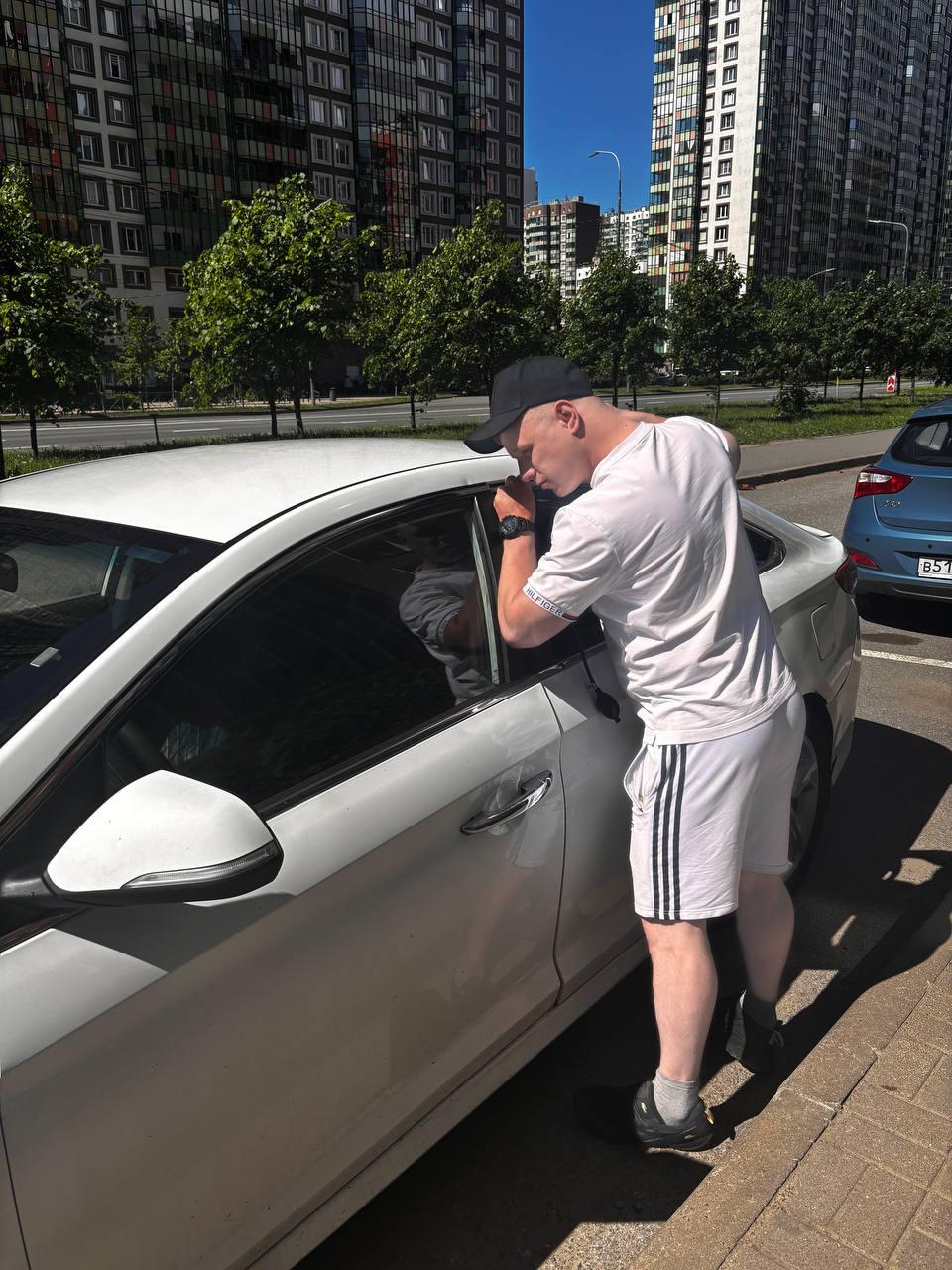 Вскрытие автомобиля без повреждений в Лаголово